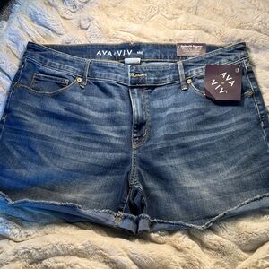 Ava & Viv Classic Blue Denim Shorts Midi 4”